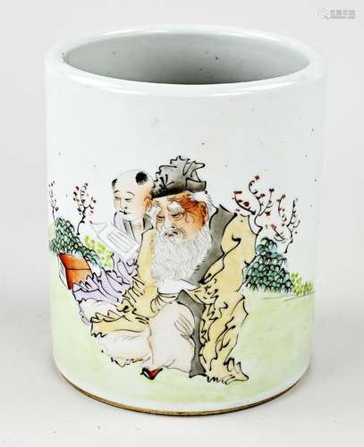 Chinese Family Rose brush pot, H 15 cm x Ø 12.3 cm.