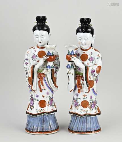 Two Chinese figures