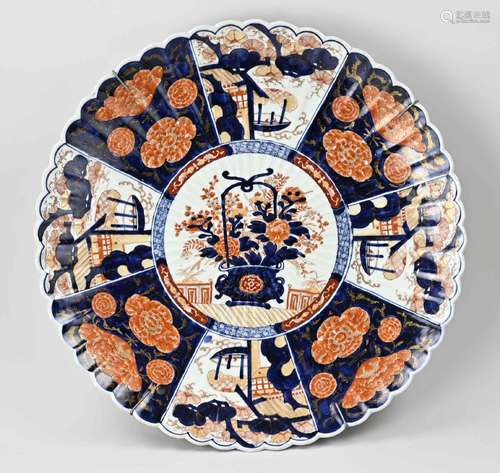 Capital Japanese Imari dish Ø 56 cm.