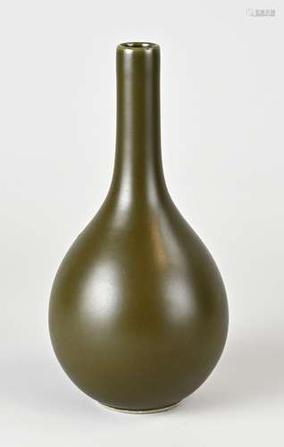 Chinese pipe vase, H 19.3 cm.