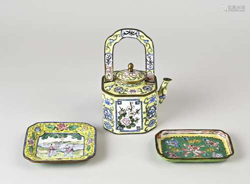 Three parts old/antique Chinese enamel