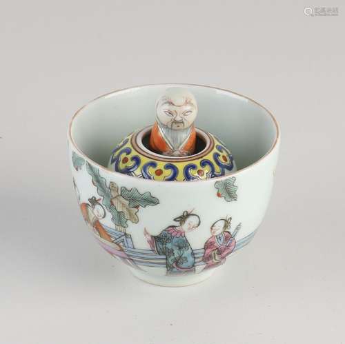 Chinese drinking cup Ø 9 cm.