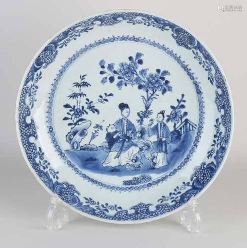 18th century Chinese dish Ø 29 cm.