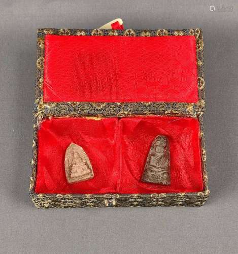 Two asian miniatures, Phra, carved soapstone, dimensions 2,5...
