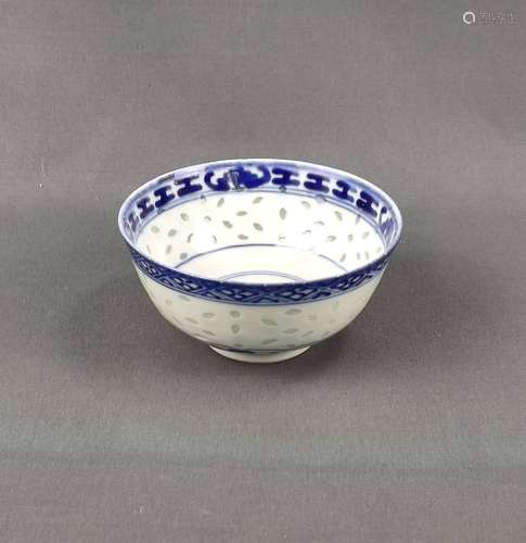 Rice bowl, China, early 20th century, fine blue painting wit...