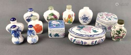 Porcelain convolute, China, 12 pieces, consisting of 9 snuff...