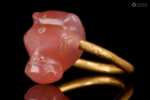 GREEK CARVED CARNELIAN BULL'S HEAD IN GOLD SWIVEL RING