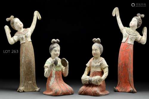 CHINESE TANG DYNASTY TERRACOTTA FEMALE DANCER - TL TESTED