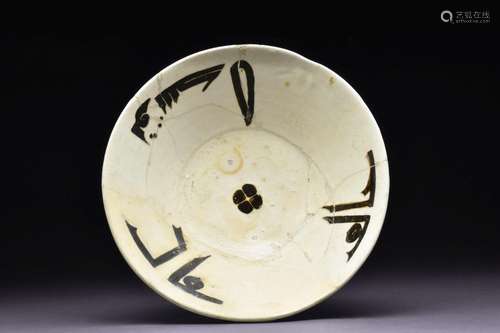 SAMANID PERIOD BLACK KUFIC ON WHITE TIN GLAZE SLIP - TL TEST...