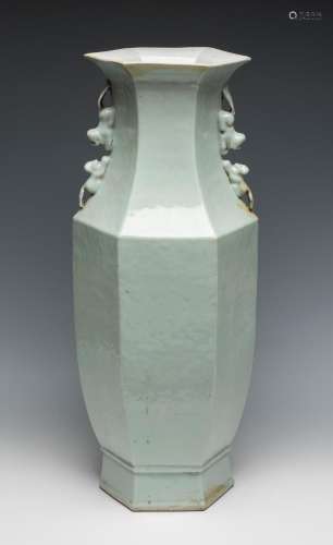 Chinese vase. Qing dynasty, 19th century. Blue-grey celadon ...