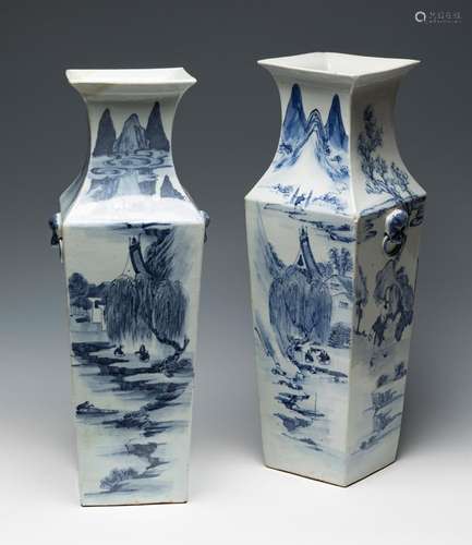 Pair of Chinese vases, Qing dynasty, 19th century. Hand-pain...