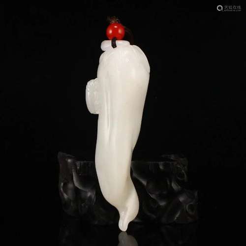 Chinese Natural White Hetian Jade Cayenne Pepper Pendant
