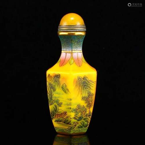 Old Chinese Famille Rose Peking Glass Snuff Bottle