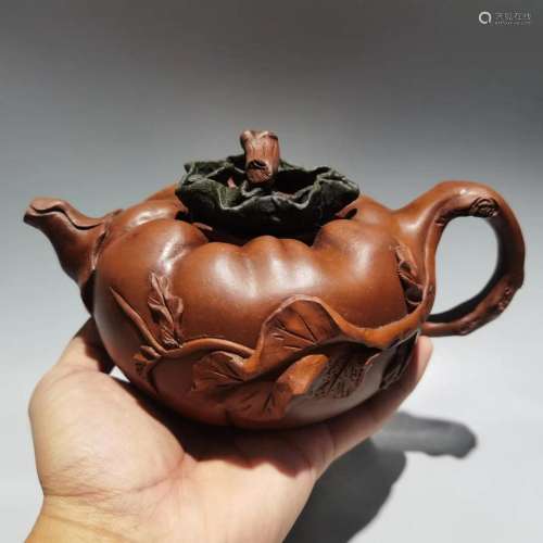 Chinese Yixing Zisha Clay Pumpkin Teapot w Artist Signed