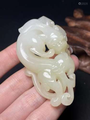 Superb Chinese Hetian Jade Chi Dragon Pendant