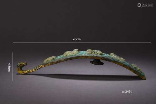 Jade Inlaid and Gilt-Bronze Belt Hook