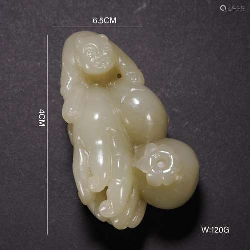 High-Relief-Decorated Figure Carved Jade Ornament