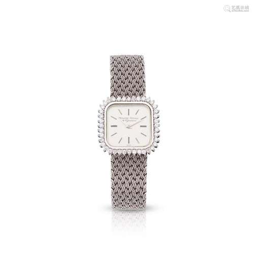 Montre Royale de Geneve: A diamond-set wristwatch