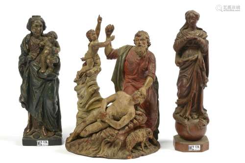 Lot de trois sculptures comprenant: une "Vierge à l'Enf...