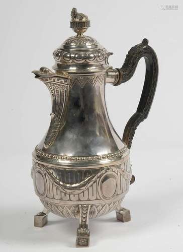 Cafetière Louis XVI tripode en argent non poinçonné. Probabl...