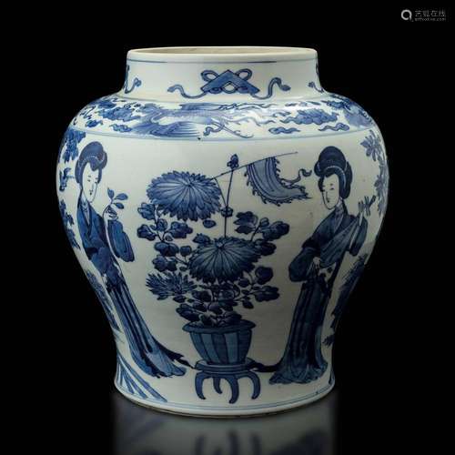 A porcelain vase, China, Qing Dynasty