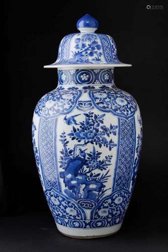 A porcelain potiche, China, Qing Dynasty