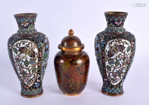 A PAIR OF LATE 19TH CENTURY JAPANESE MEIJI PERIOD ENAMELLED ...