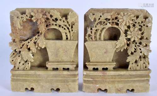 A PAIR OF 19TH CENTURY CHINESE CARVED SOAPSTONE BOOK ENDS Qi...