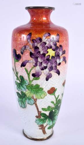 A JAPANESE TAISHO PERIOD CLOISONNE ENAMEL VASE. 17 cm high.