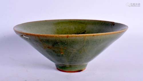 AN EARLY CHINESE KOREAN CELADON GLAZED CONICAL FORM BOWL. 14...