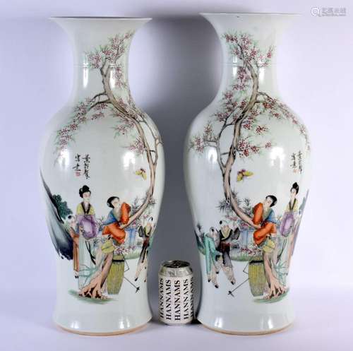 A LARGE PAIR OF CHINESE REPUBLICAN PERIOD FAMILLE ROSE VASES...