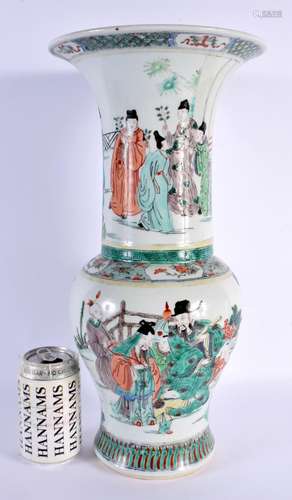 A LARGE CHINESE FAMILLE VERTE PORCELAIN YEN YEN VASE probabl...