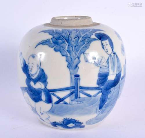 A 19TH CENTURY CHINESE BLUE AND WHITE PORCELAIN GINGER JAR K...