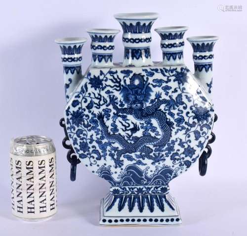 A CHINESE BLUE AND WHITE PORCELAIN TULIP VASE 20th Century. ...