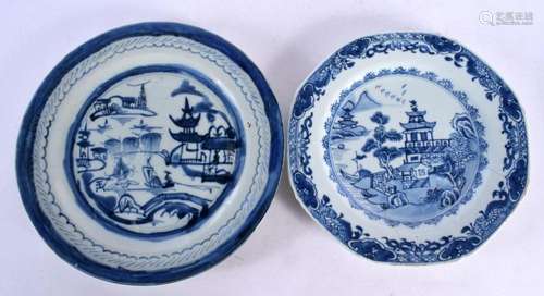 TWO LATE 18TH/19TH CENTURY CHINESE EXPORT BLUE AND WHITE DIS...