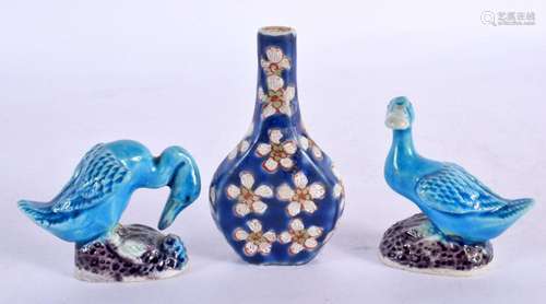 A PAIR OF LATE 19TH CENTURY CHINESE TURQUOISE GLAZED DUCKS t...