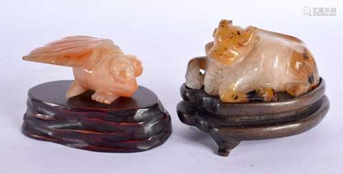 TWO LATE 19TH CENTURY CHINESE CARVED AGATE FIGURES. Largest ...