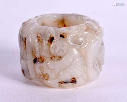 A CHINESE CARVED JADE ARCHERS RING 20th Century. X. 2.2 cm x...