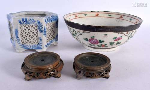 A 19TH CENTURY CHINESE CRACKLE GLAZED BOWL Qing, and a blue ...