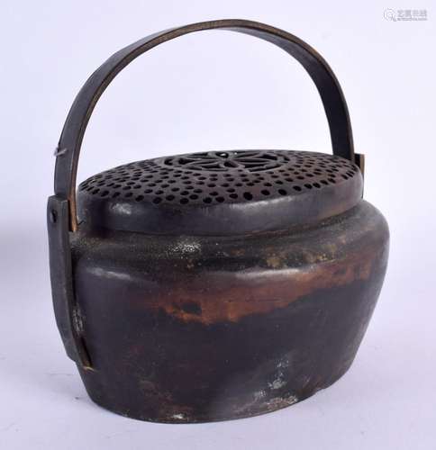 A CHINESE SWING HANDLED CENSER AND COVER 20th Century. 13 cm...