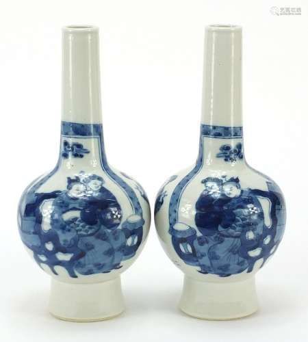Pair of Chinese blue and white porcelain vases hand painted ...