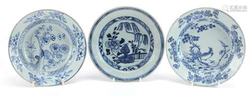 Three Chinese blue and white porcelain shallow bowls hand pa...