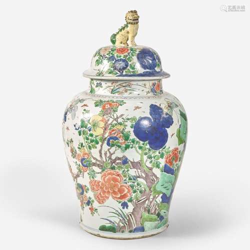 A very large Chinese famille verte decorated jar and cover 洋...