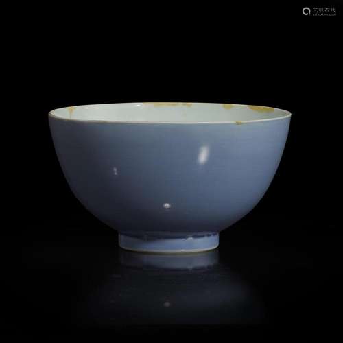 A Chinese pale blue glazed porcelain bowl 天蓝釉碗 Yongzheng...