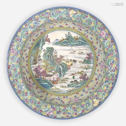 A Chinese Yixing famille rose-enameled basin 粉彩瓷盆 Qing d...