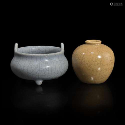 A Chinese guan-style tripod censer and a small jar 官窑三足香...