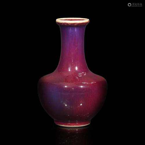 A Chinese flambé-glazed vase 窑变釉花樽 19th century or late...