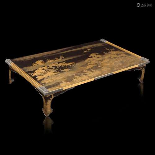 A very finely-decorated Japanese lacquer low writing table 日...