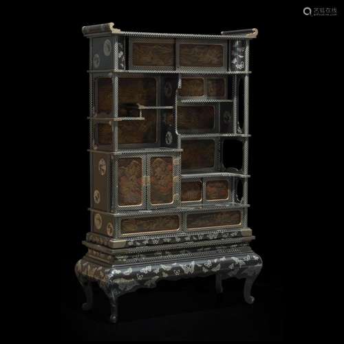 A Japanese lacquer display cabinet, Shodana 日本漆器立柜 Fir...