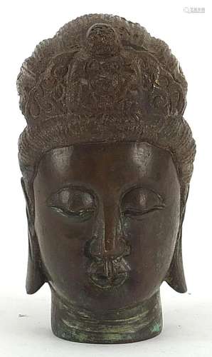 Chinese patinated bronze bust of Guanyin, 12cm high